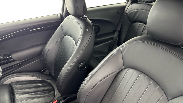 MINI Hatchback 1.5 Cooper II 3dr Petrol Hatchback